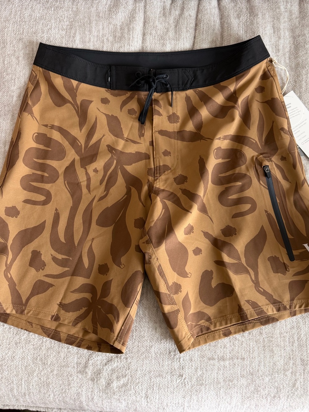 Vuori Infinity Board Short Autumn Contigo - Size 30 - NWT
